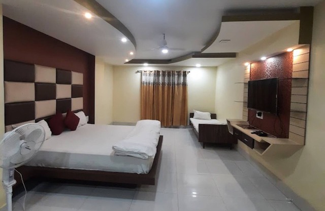 Hotel Anand Deluxe Begusarai