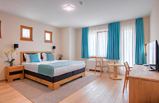Hotel Aziza