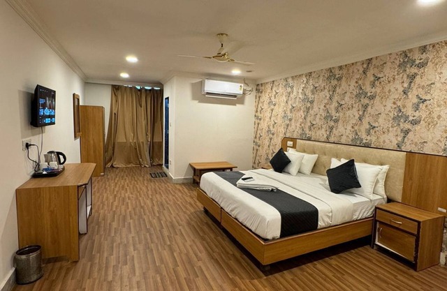 HOTEL B.R CLASSIC