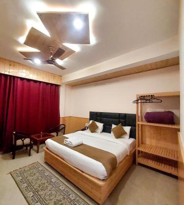 Hotel Cloud Height