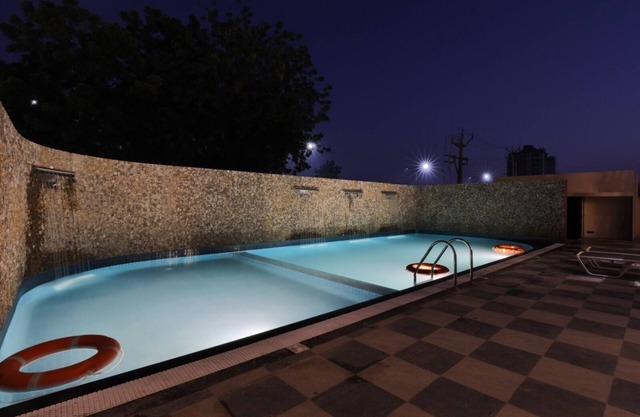 Hotel Empyrean