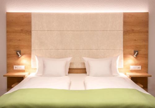 Hotel & Gästehaus Im Ziegelweg KLIMATISIERT Eintrittskarten für den Europa-Park erhalten Sie garantiert über uns