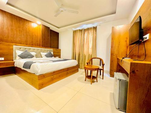 Hotel Glory Near Delhi Airport