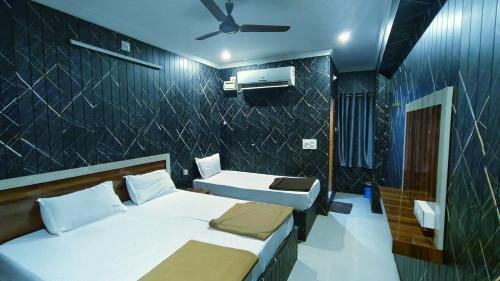 Hotel Govindh Heights