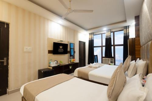 Hotel Grand Caves By Pawan kumar