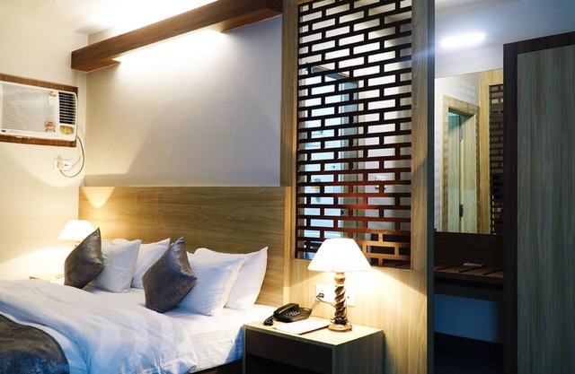Hotel Gulmohar Grand