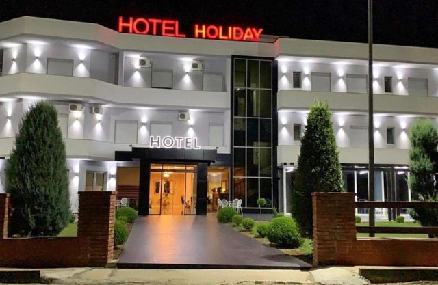Hotel Holiday