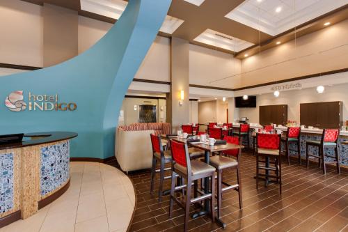 Hotel Indigo Chicago - Vernon Hills by IHG