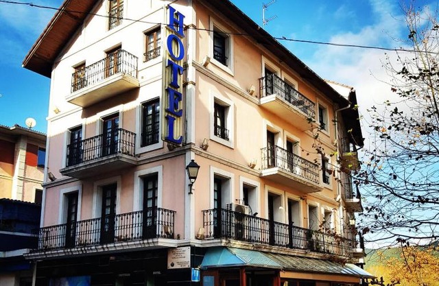 Hotel Lauaxeta Etxea