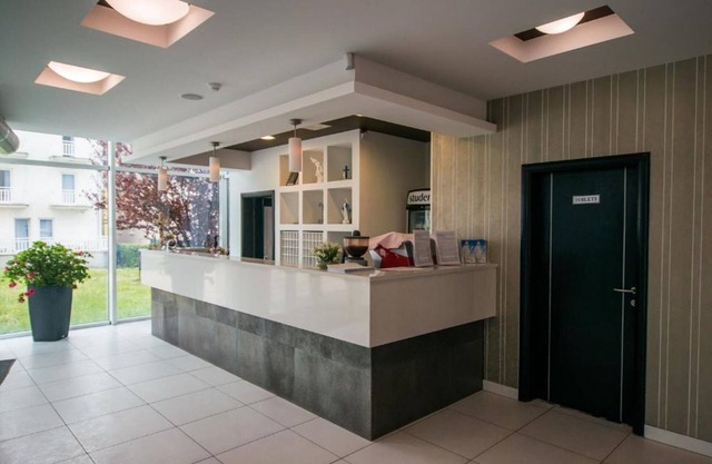 Hotel Lux - Double Room with Disability Access