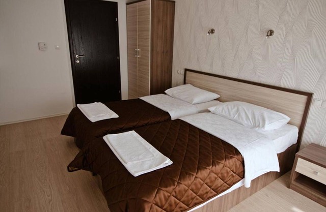 Hotel Lux - One Bedroom Apartment with Balcony