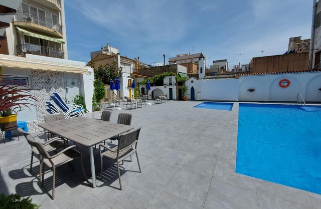 Hotel Mediterrani Express