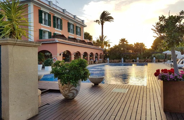 Hotel MR Les Rotes