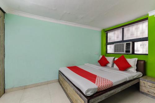 Hotel O A One Guest House