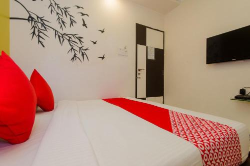Hotel O Blue Pearl Residency Near Chhatrapati Shivaji International Airport
