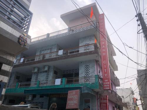 Hotel O Grand City
