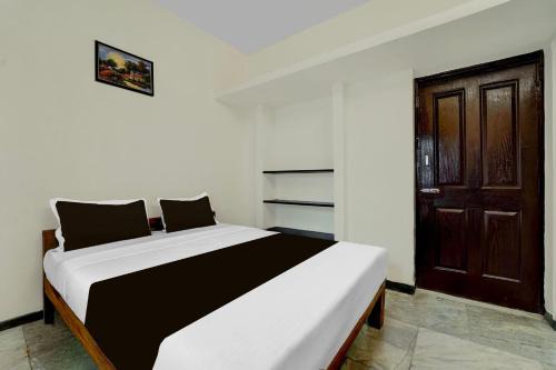 Hotel O Meera Home Stays - 1 BHK