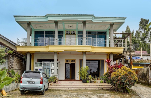 Hotel O Penginapan Aina Syariah