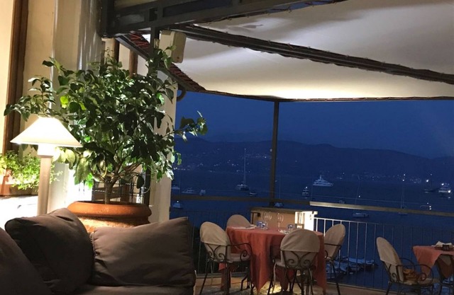 Hotel Paradiso