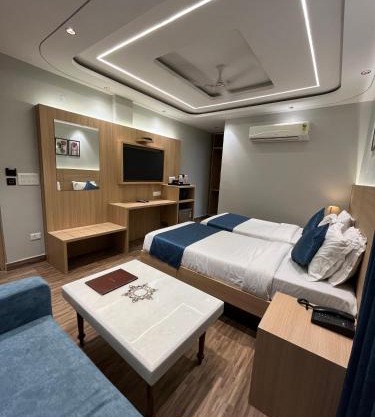 Hotel Paras