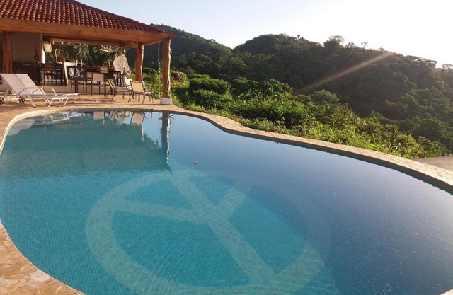 Hotel Peace & Lodge