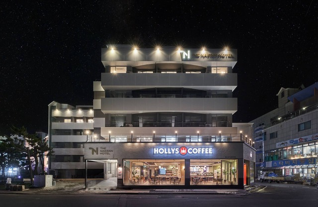 Hotel the Naksan