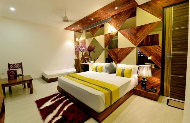 Hotel The Yellow