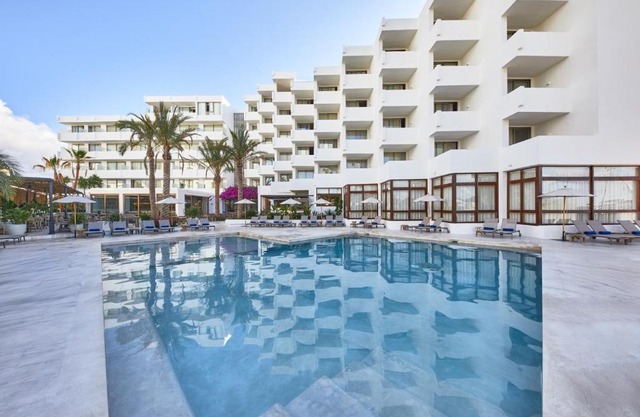 Hotel Tres Torres