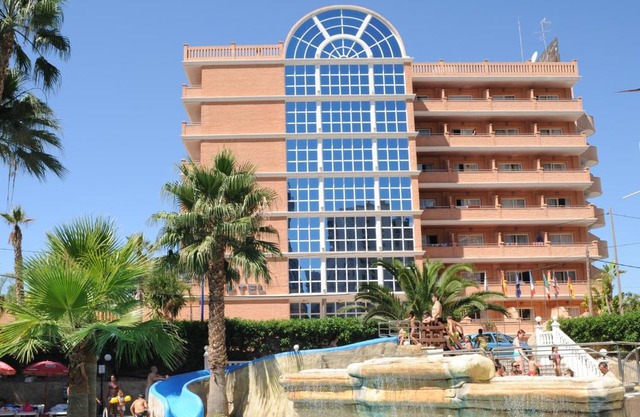 Hotel Tropic