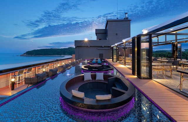 Hotel Two - Y