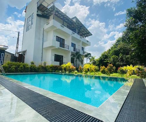 Hotel Veena