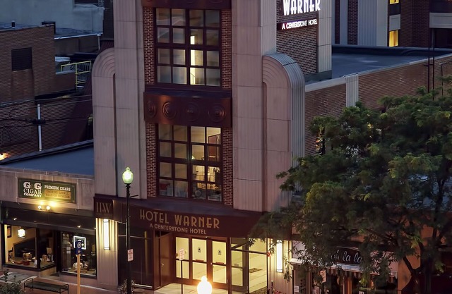 Hotel Warner