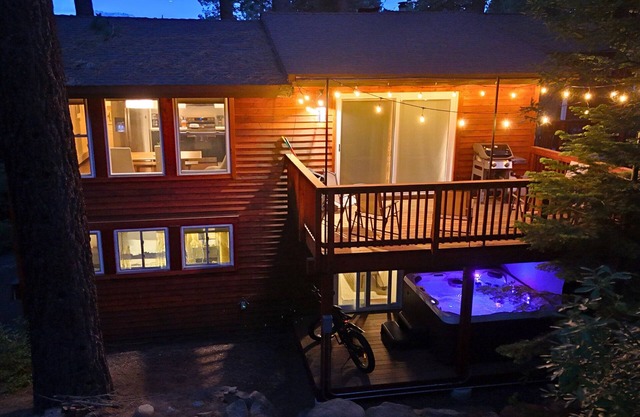 HotTub, Fireplace, Bunk Room - Fall Family Getaway