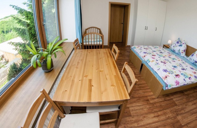 House 6 bedrooms, 22 pers., Garden with outdoor pool and children's playground