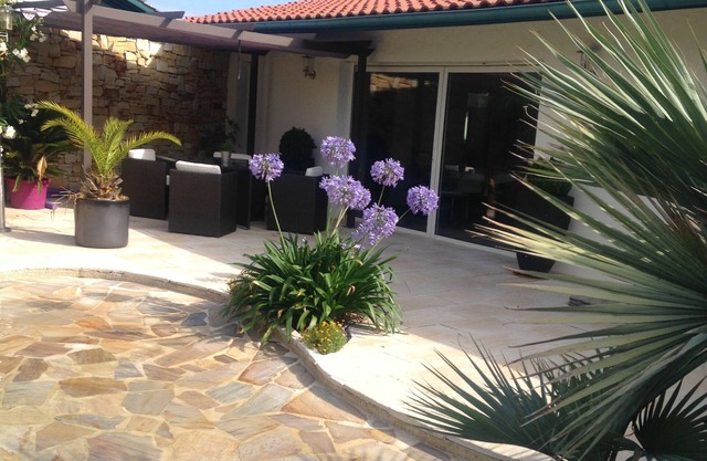House between sea and mountain - heated pool - high end equipment