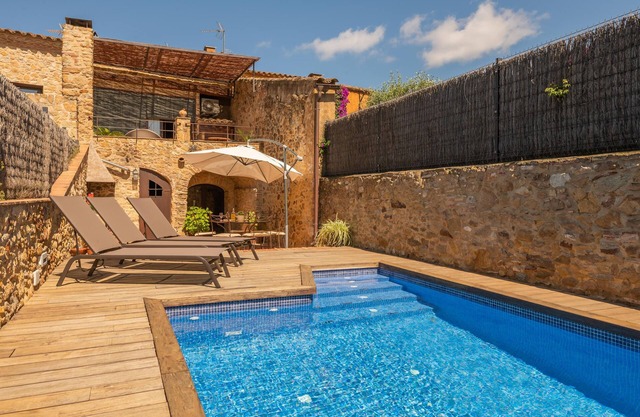 House for 7-8 people 5 minutes from the beach