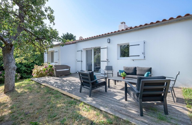 House for 8 people 300 m from the beach
