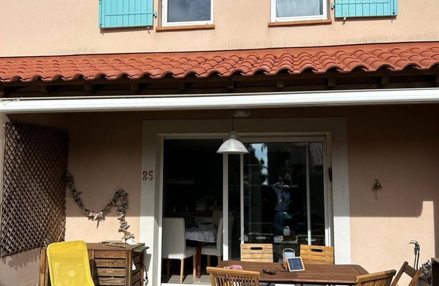 House in Carro fishing port, surf spot, 200m from the sea, swimming pool,tennis
