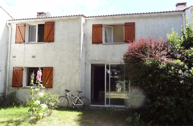 House Les Trémières