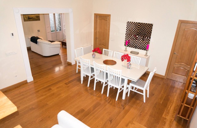 House Moratín. Duplex 240m Center.