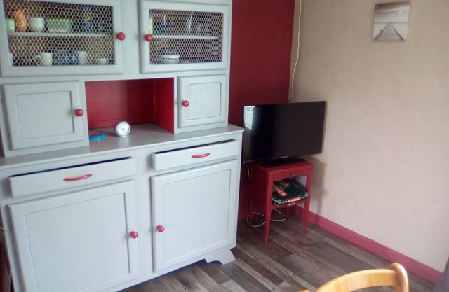 house near shops, small echo of the pond Mode 5 ha 15 minutes from the sea, hiking