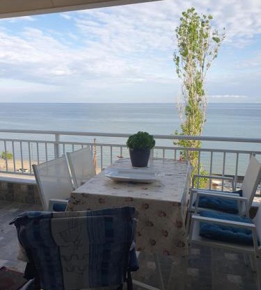 House Thalassa