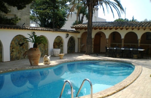 House to rent witha private pool 10 persons, sea view