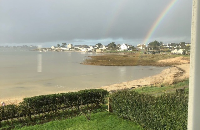 House with exceptional view, direct access to the beach, 12 people