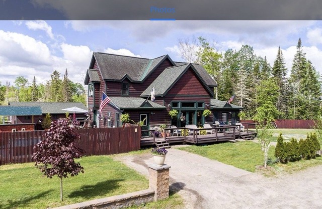 House with hot tub 10 min from whiteface Mt. & Lake Placid Villagen