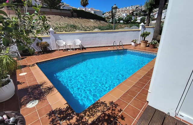 HOUSE WITH POOL IN NERJA