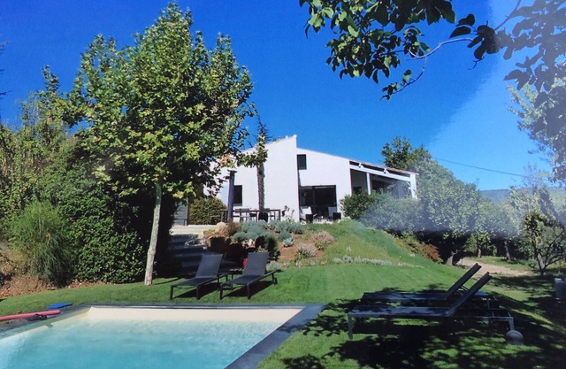House with pool on Lake St Croix, Gorges du Verdon