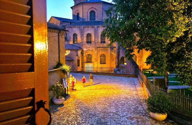 house with UNESCO monuments view: San Vitale, Galla Placidia