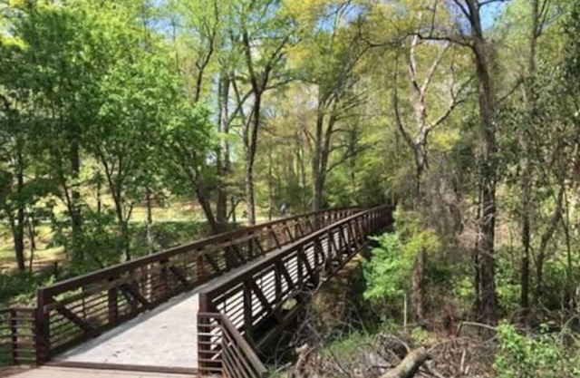 Howe Cottage, pet friendly, short walk to downtown