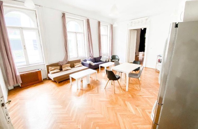 Huge city center Apartment 170 m2-New york Cafe